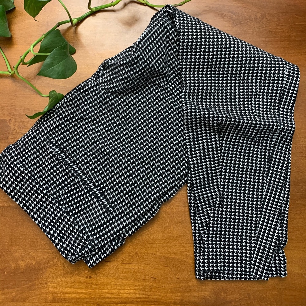 Old Navy Herringbone pattern pants